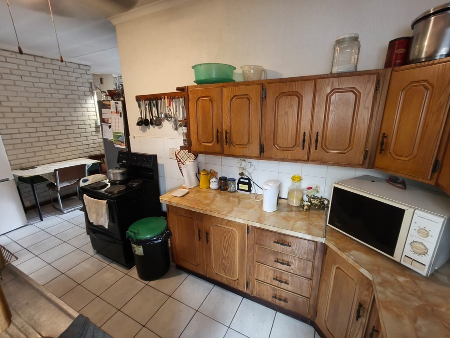 2 Bedroom Property for Sale in Rustenburg Central North West